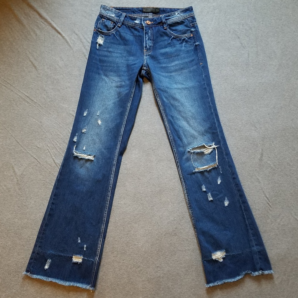 ZARA Trafaluc Distressed Raw Hem Jeans